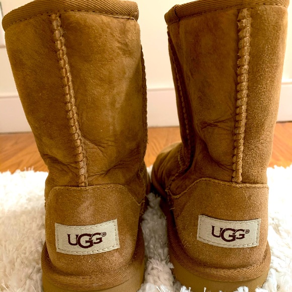 ugg kids classic ii